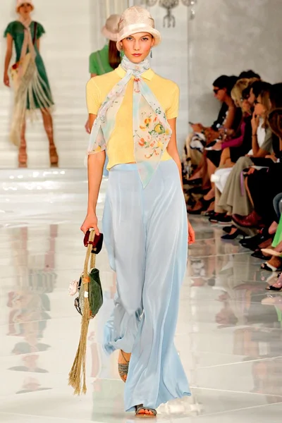 Look 5